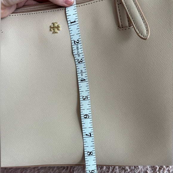 Tory Burch Saffiano Leather Tote/ Light Oak/Excellent Condition - Picture 14 of 16